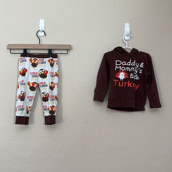 Thanksgiving Gender Neutral Outfit - Picture 1 of 8